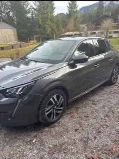 Peugeot 208 Allure Pure Tech  Bild 4