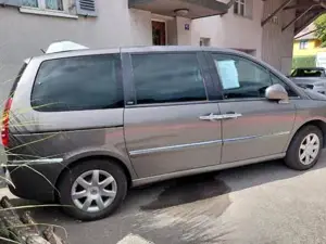 Peugeot 807 Bild 2