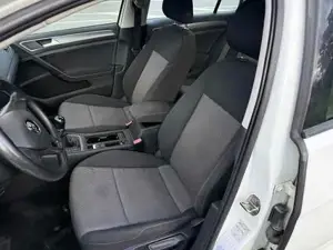 VW Golf Bild 8