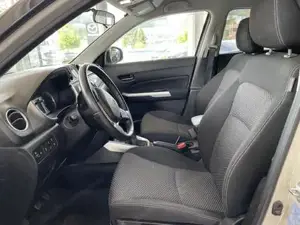 Suzuki Vitara Bild 9