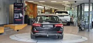 Mercedes-Benz E 300 Bild 7