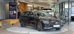 Mercedes-Benz E 300 Bild 2
