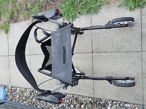 Rollator Russka vital Carbon  rubinrot, sehr leicht Bild 5