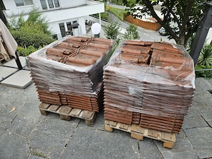  Dachziegel abzugeben - ca. 200 m - Pfleiderer - gegen Selbstabholung Bild 4