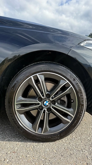 BMW 1er-Reihe 118i, M-Paket Interieur - Exterieur Sport-Line Klein-  Kompaktwagen Bild 5