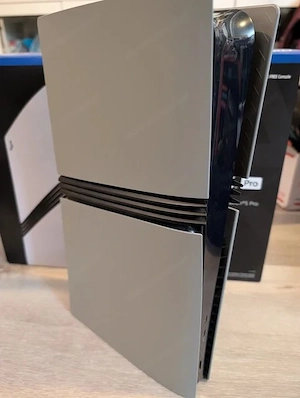 Playstation 5 Pro  Bild 2