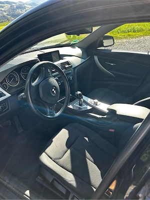BMW 320 320d Touring Bild 2