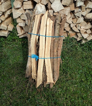 Brennholz hart und weich (33 50 cm) und Holzbuscheln Bild 2