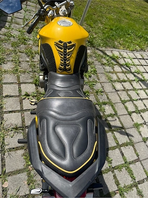 Yamaha XJ6 N  Bild 3