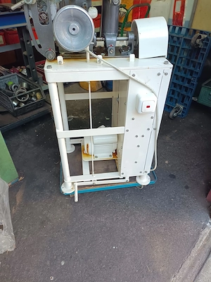 Tuben-Füllmaschine für Alu-Tuben zu verkaufen Bild 5
