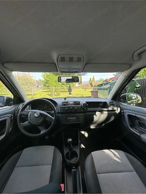 Skoda Fabia 2 1.2L Benzin Bild 2
