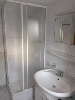 Vermietung 2 1 2 Zimmerwohnung   Bild 4
