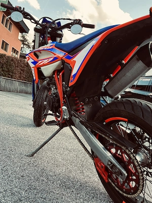 Beta RR 125 R Special Edition Supermoto Bild 6