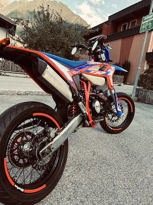 Beta RR 125 R Special Edition Supermoto Bild 4
