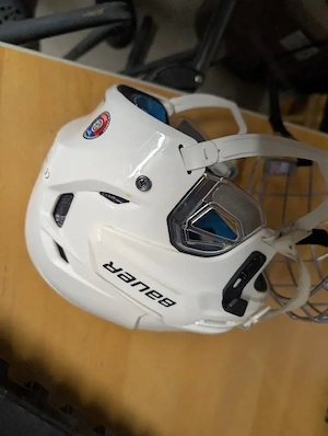 Bauer Helm Gr. M wie neu Bild 2