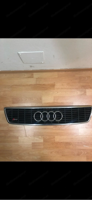 Audi S8 Typ D2 4D Kühlergrill