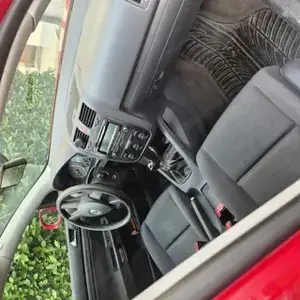 VW Golf 5 zu verkaufen Bild 4