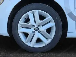 Renault Clio Bild 9