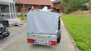 Auto Anhänger mit Plane   Bild 2