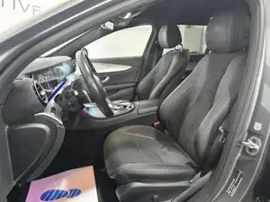 Mercedes-Benz E-Klasse Bild 9