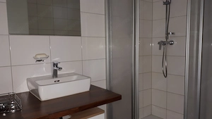 Ein-Zimmer-Wohnung teilmöbliert Bild 4