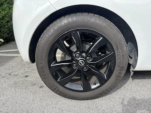 Opel Adam Black & White Edition Bild 8