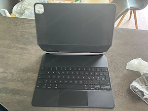iPad Pro 12.9" (5. Gen, M1) 256GB Wi-Fi + Magic Keyboard + Apple Pencil 2 Bild 4