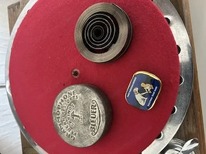 Altes Grammophon mit Schellakplatten zu verkaufen Bild 4