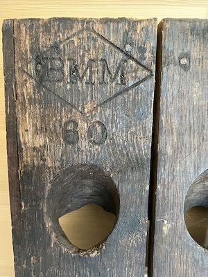 Rüttelpult aus Frankreich  Remugae  Bild 3