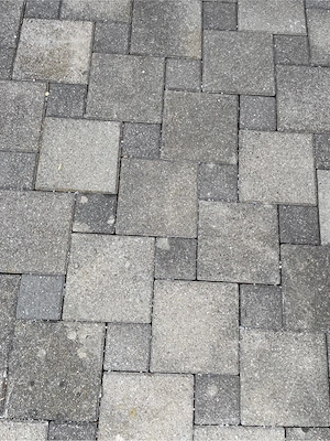 Beton-Terassenplatten Randsteine Bild 5