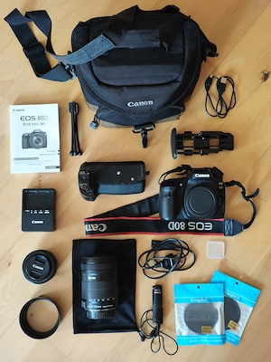 Canon EOS 80D Kamera mit EF-S 18 135 mm Objektiv und umfangreichem Zubehör Bild 2