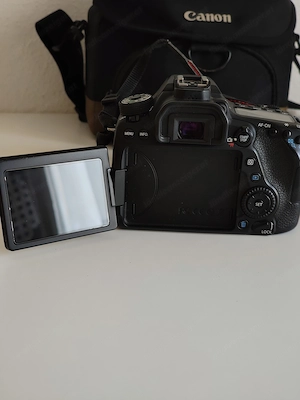 Canon EOS 80D Kamera mit EF-S 18 135 mm Objektiv und umfangreichem Zubehör Bild 4