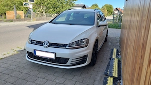 VW Golf Variant GTD Bild 4