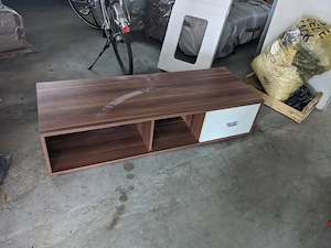 TV Board ideal für großen Fernseher  Bild 2