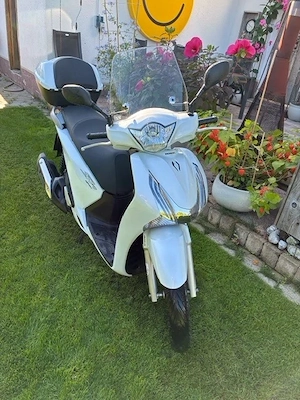 Honda Sh125i ABS Bild 2