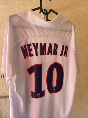 Neymar Jr PSG Trikot Bild 2