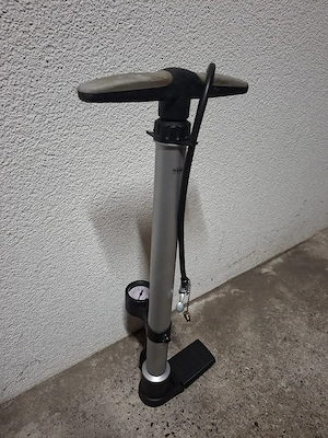 Standluftpumpe Bild 3