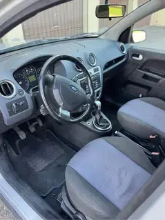 Ford Fusion Bild 2