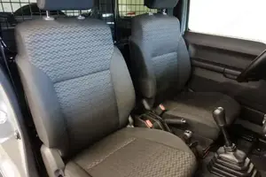 Suzuki Jimny Bild 13