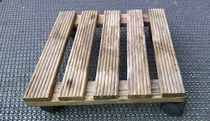 Pflanzenroller Holz Metall Kunststoff Bild 2