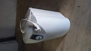 Untertisch Boiler (Stiebel Eltron SHU 5 SLi) Bild 3