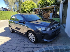 Kia Rio Titan 1,25 MPI Bild 2