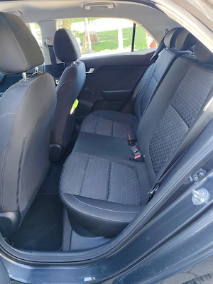 Kia Rio Titan 1,25 MPI Bild 7