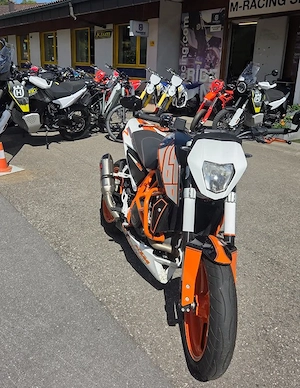 KTM 690 Duke 06 2012, 37800 km Bild 2