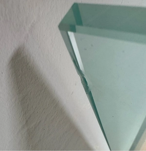 Schreibtisch mit Glasplatte Bild 2