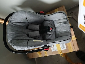 Maxi Cosi baby Sitz mit Iso fix aufnahme Bild 2