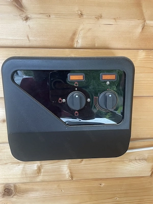 Außen Sauna - Isolierte Blockbohlen-Sauna mit neuem 9 kW Ofen Bild 3