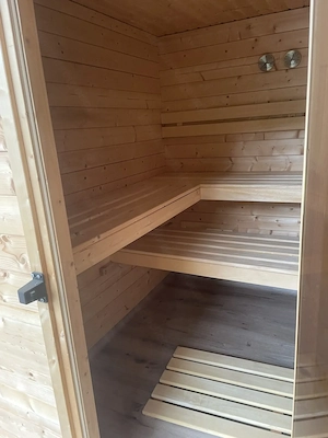 Außen Sauna - Isolierte Blockbohlen-Sauna mit neuem 9 kW Ofen Bild 4