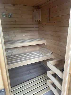 Außen Sauna - Isolierte Blockbohlen-Sauna mit neuem 9 kW Ofen Bild 5