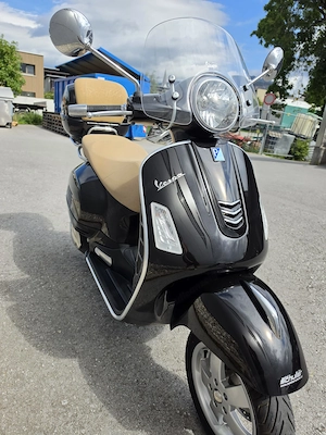 Piaggio Vespa GTS 250 i.e. - nur 2.900km! Bild 4
